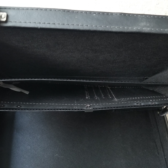 Bugatti Briefcase - Picture 6 of 14